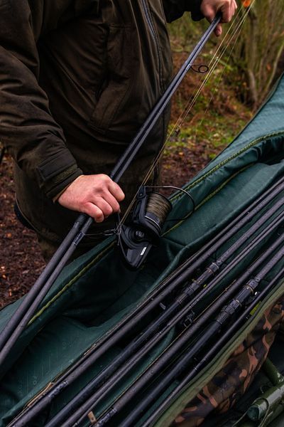 Чехол для удилищ Fox Camolite 13ft 3 + 3 Rod Case CLU404 фото