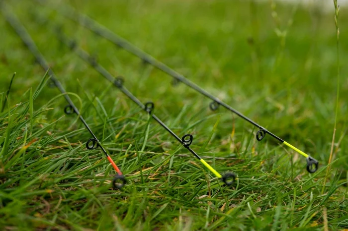 Preston Monster Xtreme Distance Feeder 4.2m 200g P0070052 фото