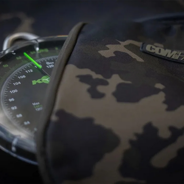 Korda Compac Scales Pouch Dark Kamo KLUG113 фото