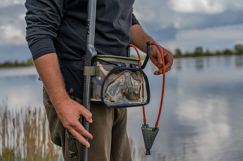 Сумка на пояс Fox Aquos Camolite bait belt 4L CEV017 фото